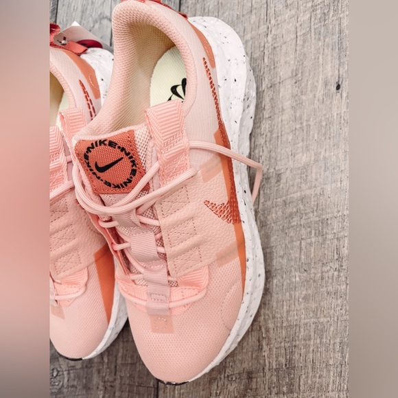 Brand New ladies Nike size 6 - Picture 6 of 6